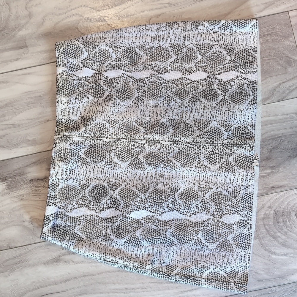 Alice + Olivia Python Leather Mini Skirt - image 1